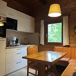 펜션 Charmantes Mit Terrasse In Der Suedheide
